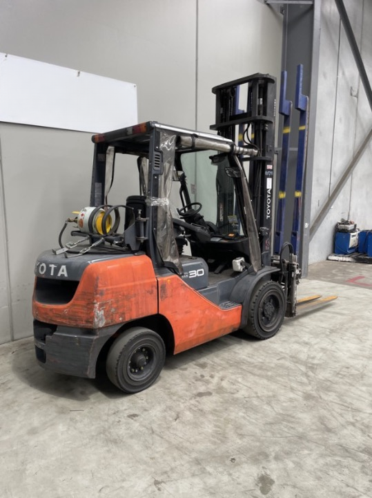 2019 Toyota 32-8FG30 - FU17293