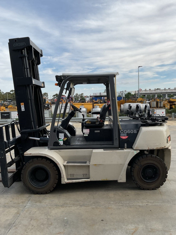 2015 Crown CG60 - FU17972a