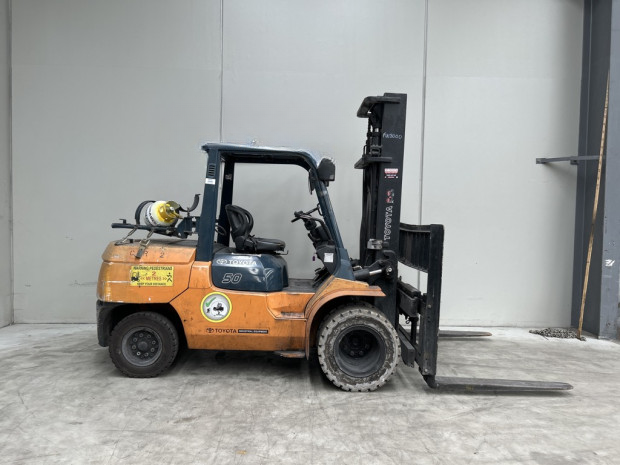 2005 Toyota 02-7FGA50 - FU18000