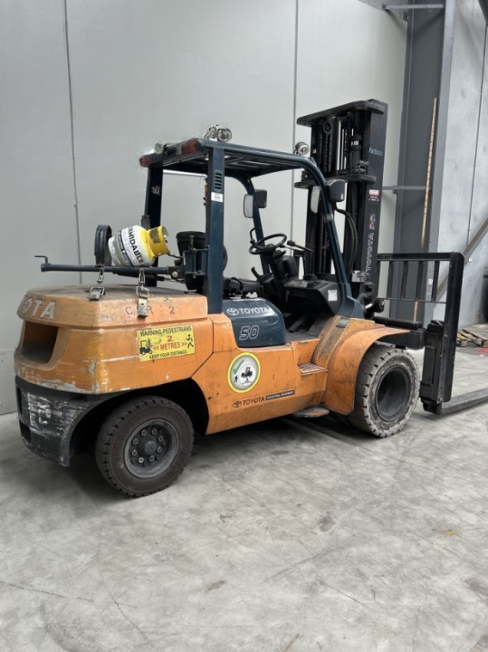 2005 Toyota 02-7FGA50 - FU18000