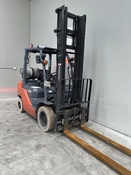 2019 Toyota 32-8FG25 - FU18179
