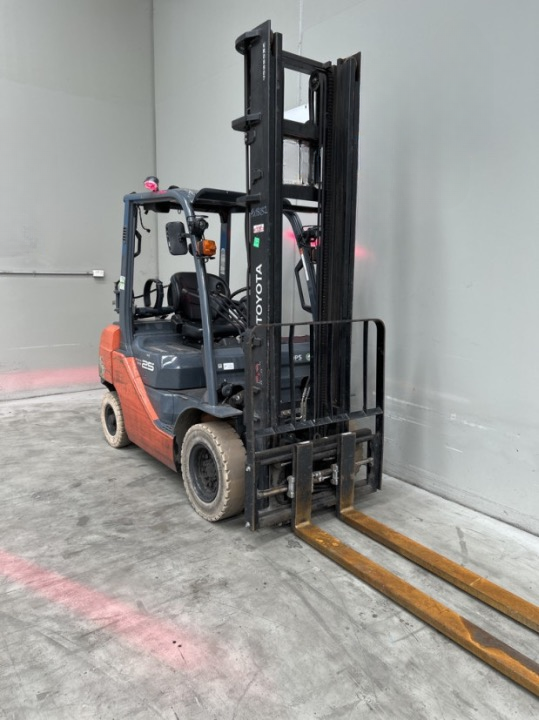 2019 Toyota 32-8FG25 - FU18182