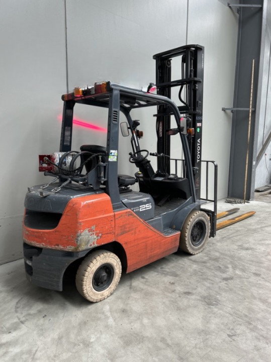 2019 Toyota 32-8FG25 - FU18182