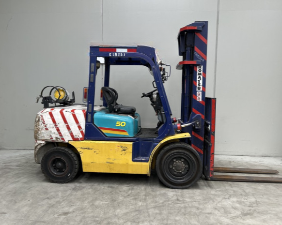 2001 Komatsu FG50AT-7 - FU18049