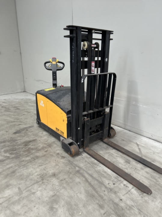 2010 Sumi Boa - FU18302