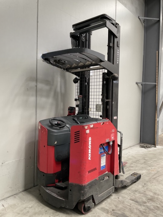 2011 Raymond 7400-R35TT - FU18350