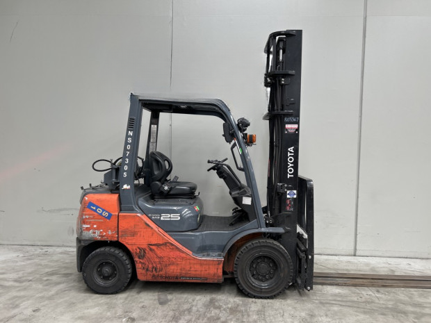 2019 Toyota 32-8FG25 Forklift
