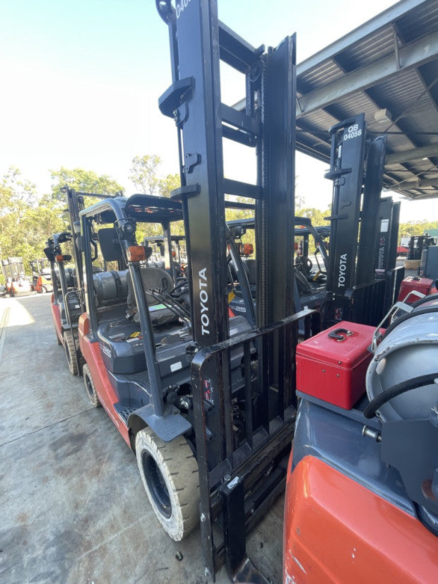 2017 Toyota 8FG25 - FU18490