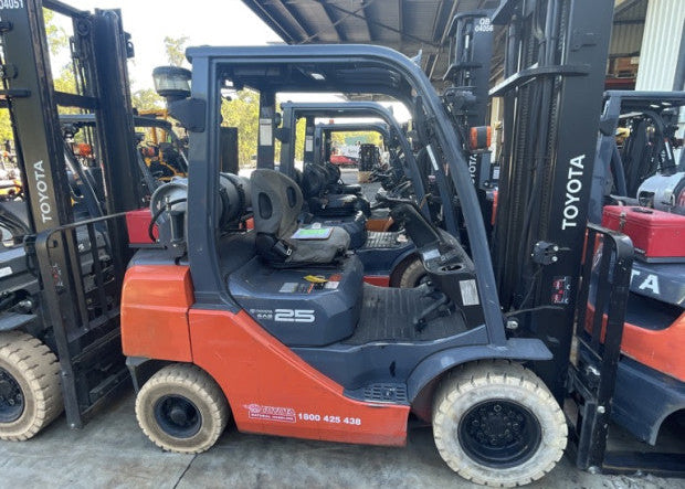 Forklift 2017 Toyota 8FG25 - FU18490