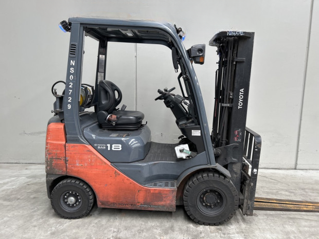 Forklift 2013 Toyota 32-8FG18 - FU18592