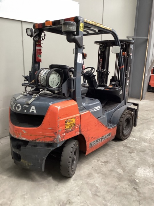 2016 Toyota 32-8FG25 - FU18601