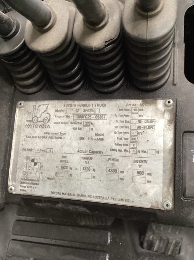 2016 Toyota 32-8FG25 - FU18610