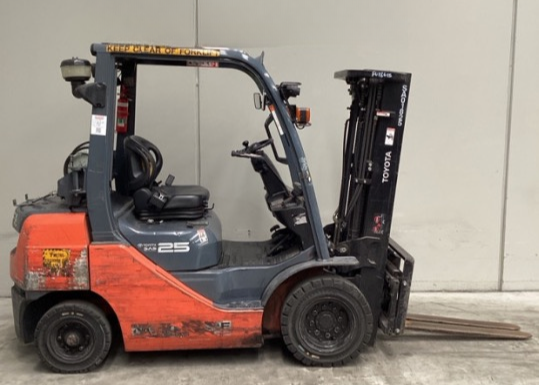 Forklift 2016 Toyota 32-8FG25 - FU18615