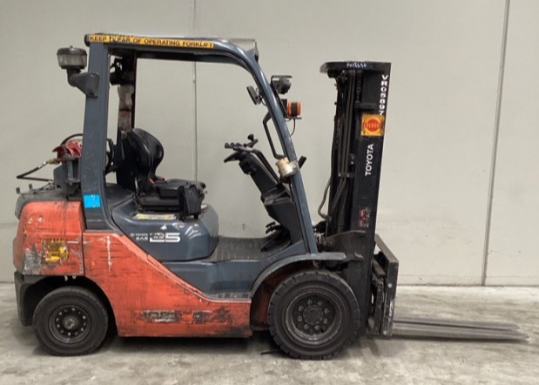 Forklift 2016 Toyota 32-8FG25 - FU18630