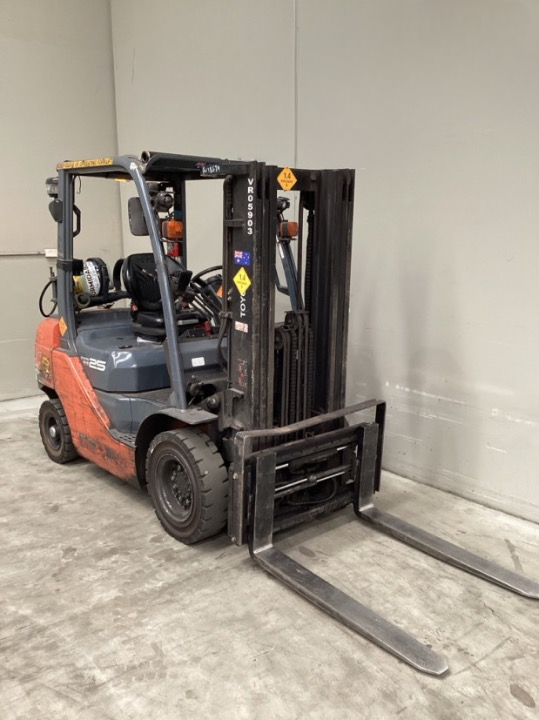 2016 Toyota 32-8FG25 - FU18639