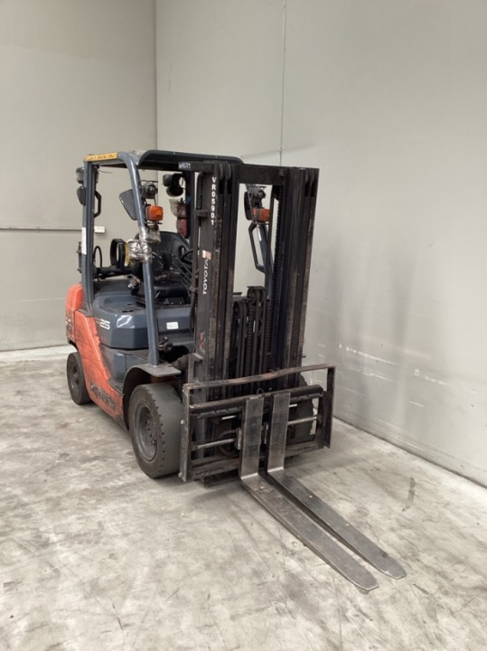 2016 Toyota 32-8FG25 - FU18637