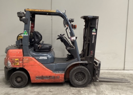 Forklift 2016 Toyota 32-8FG25 - FU18635