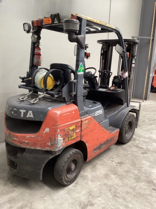 2016 Toyota 32-8FG25 - FU18635