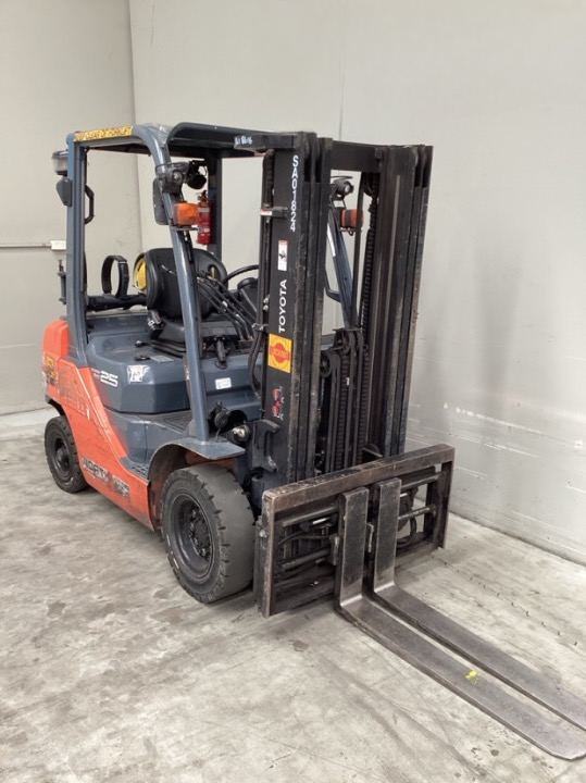 2016 Toyota 32-8FG25 - FU18616