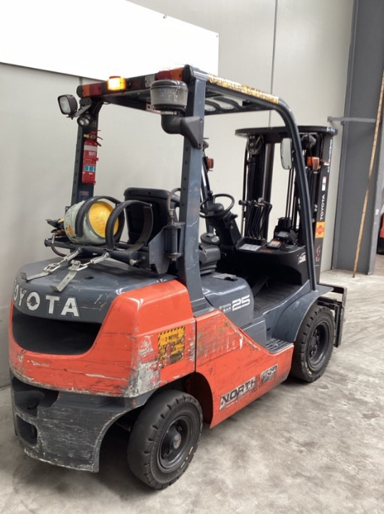 2016 Toyota 32-8FG25 - FU18616