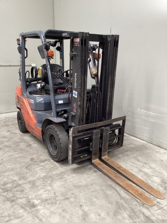 2016 Toyota 32-8FG25 - FU18674