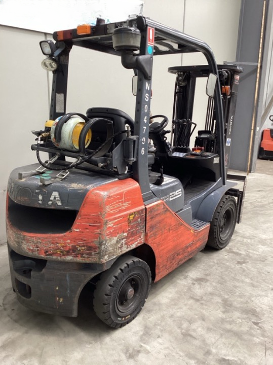 2016 Toyota 32-8FG25 - FU18674