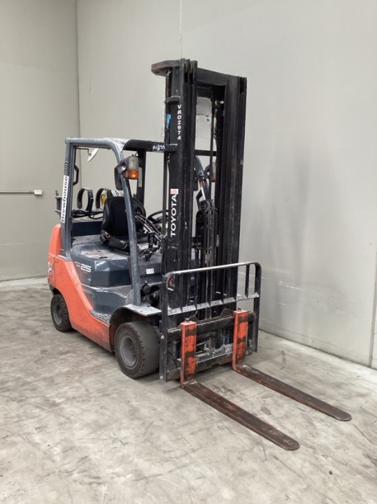 2012 Toyota 32-8FGK25 - FU18703