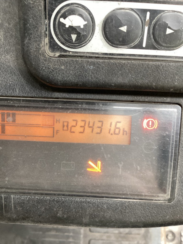 2011 Toyota 32-8FG25 - FU18810