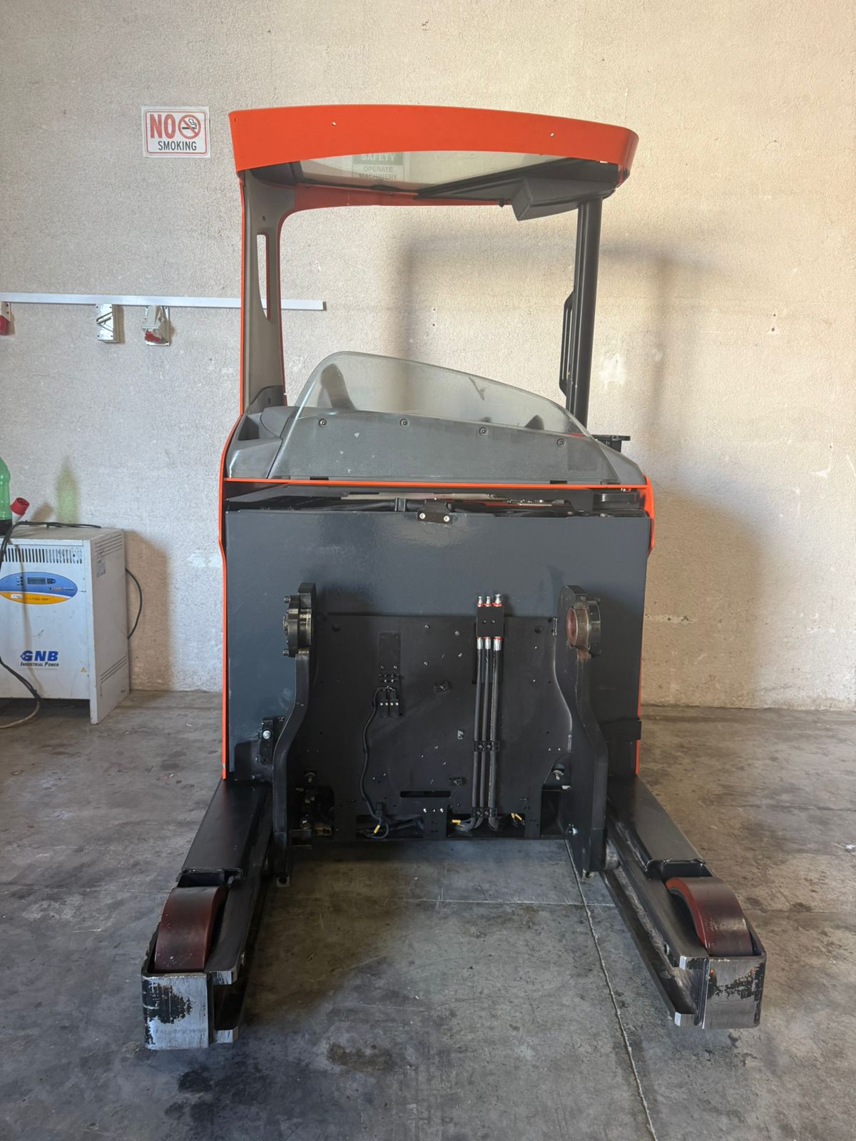 2017 Toyota RRE140H - RT008
