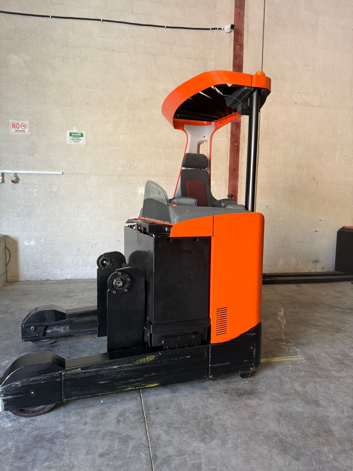 2018 Toyota RRE200 - RT006