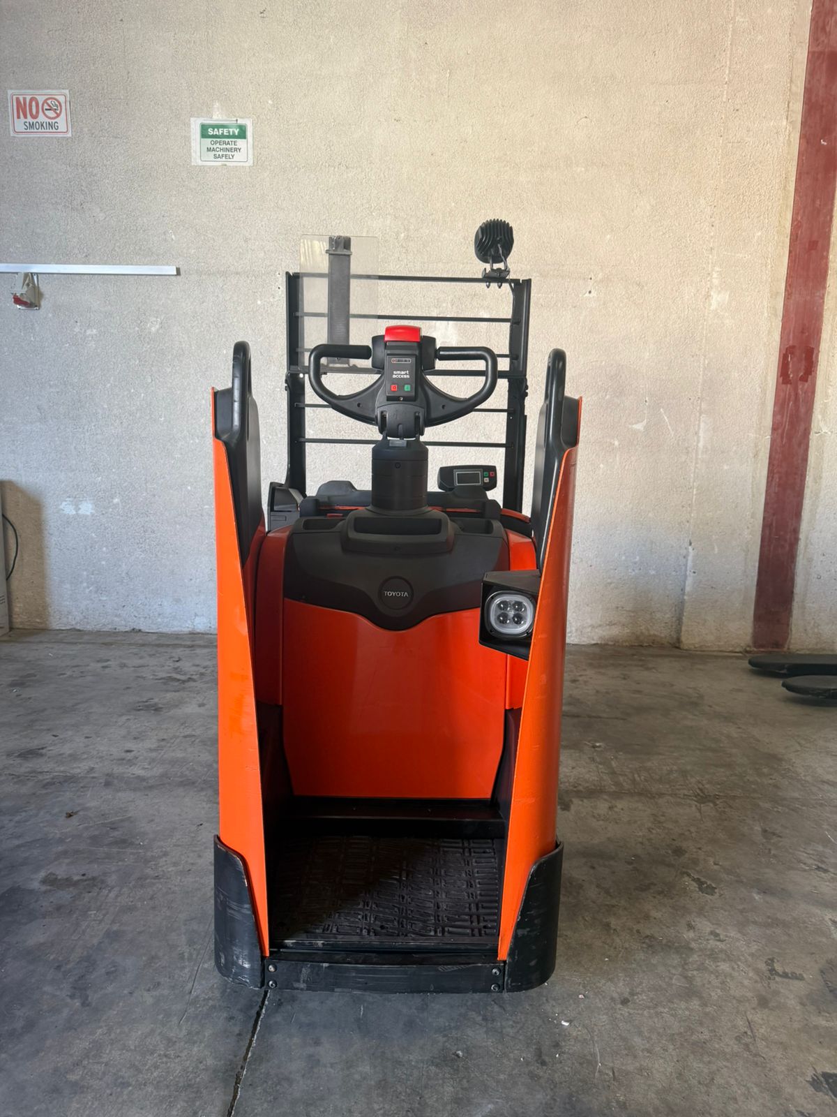 2017 Toyota LPE200 -LP004