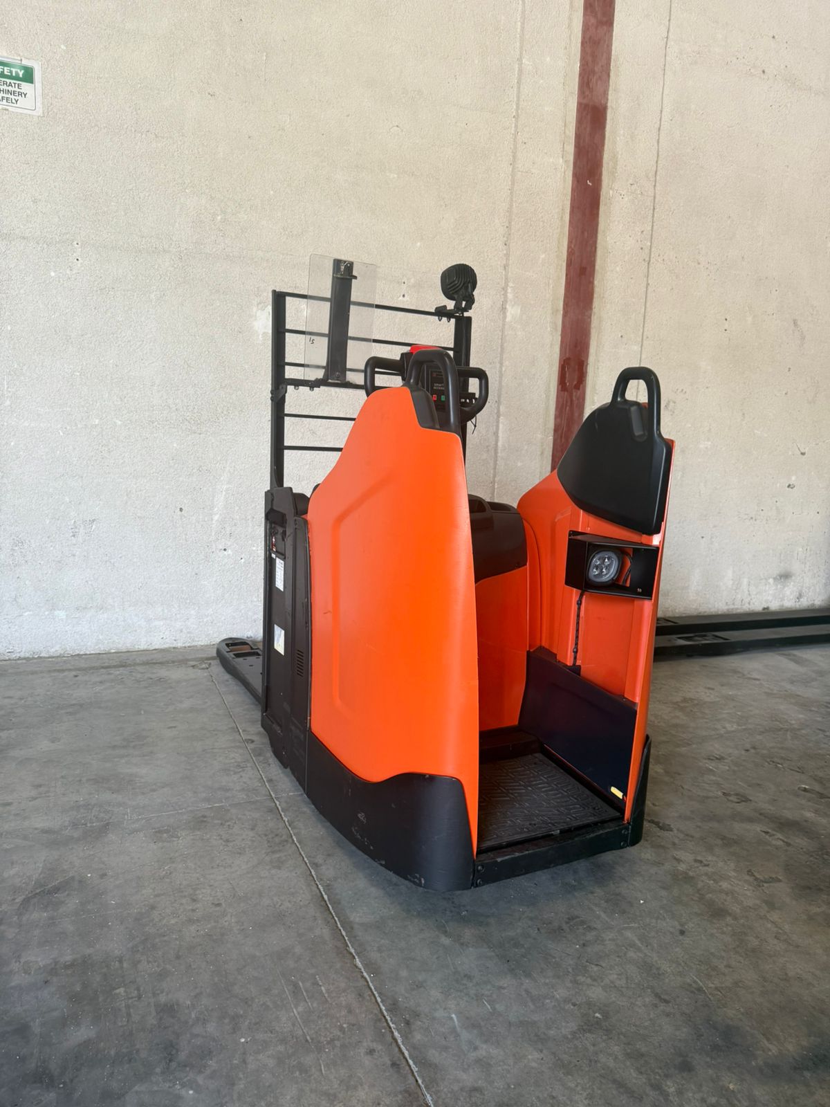 2017 Toyota LPE200 - LP005