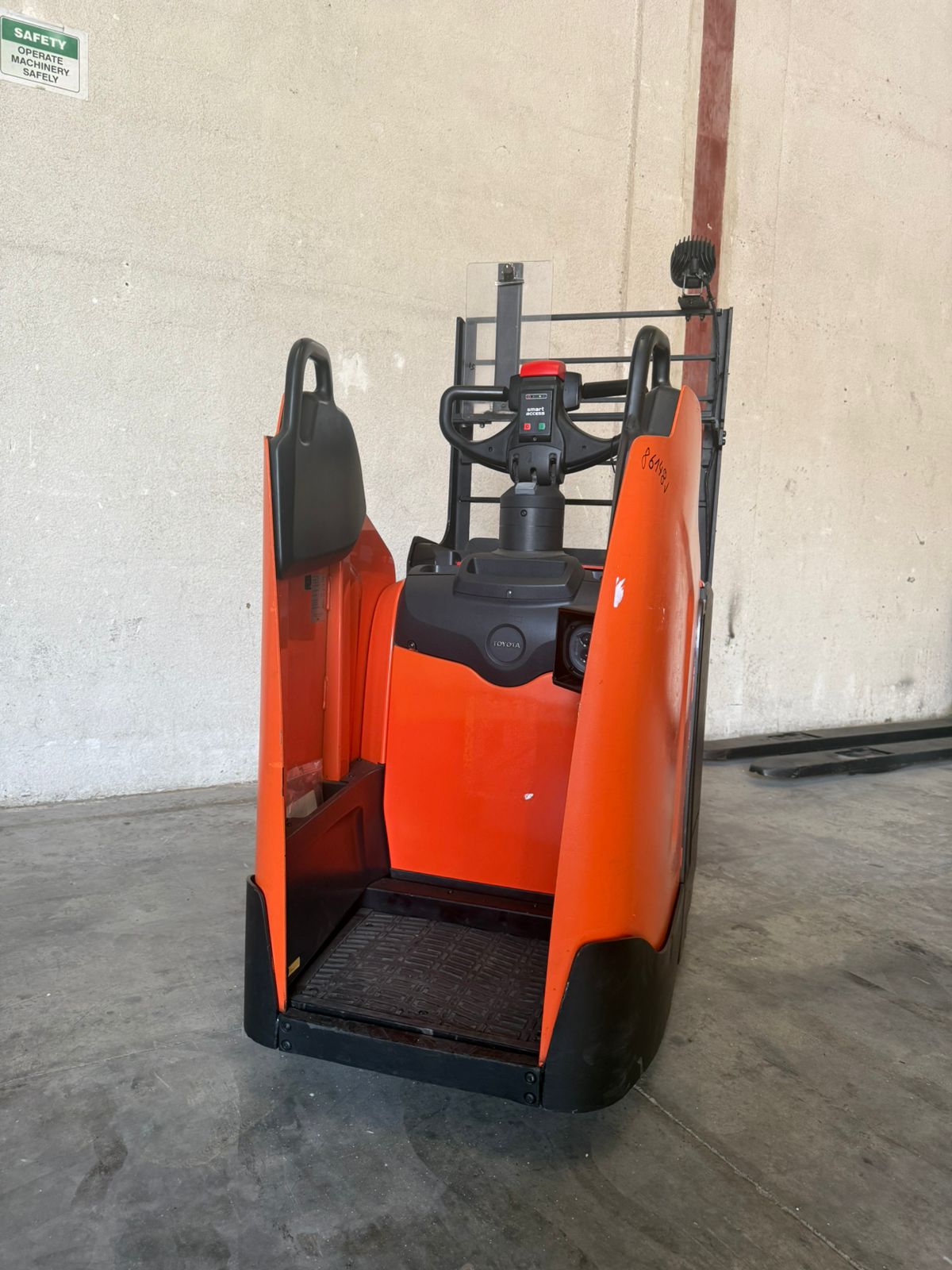 2017 Toyota LPE200 - LP005