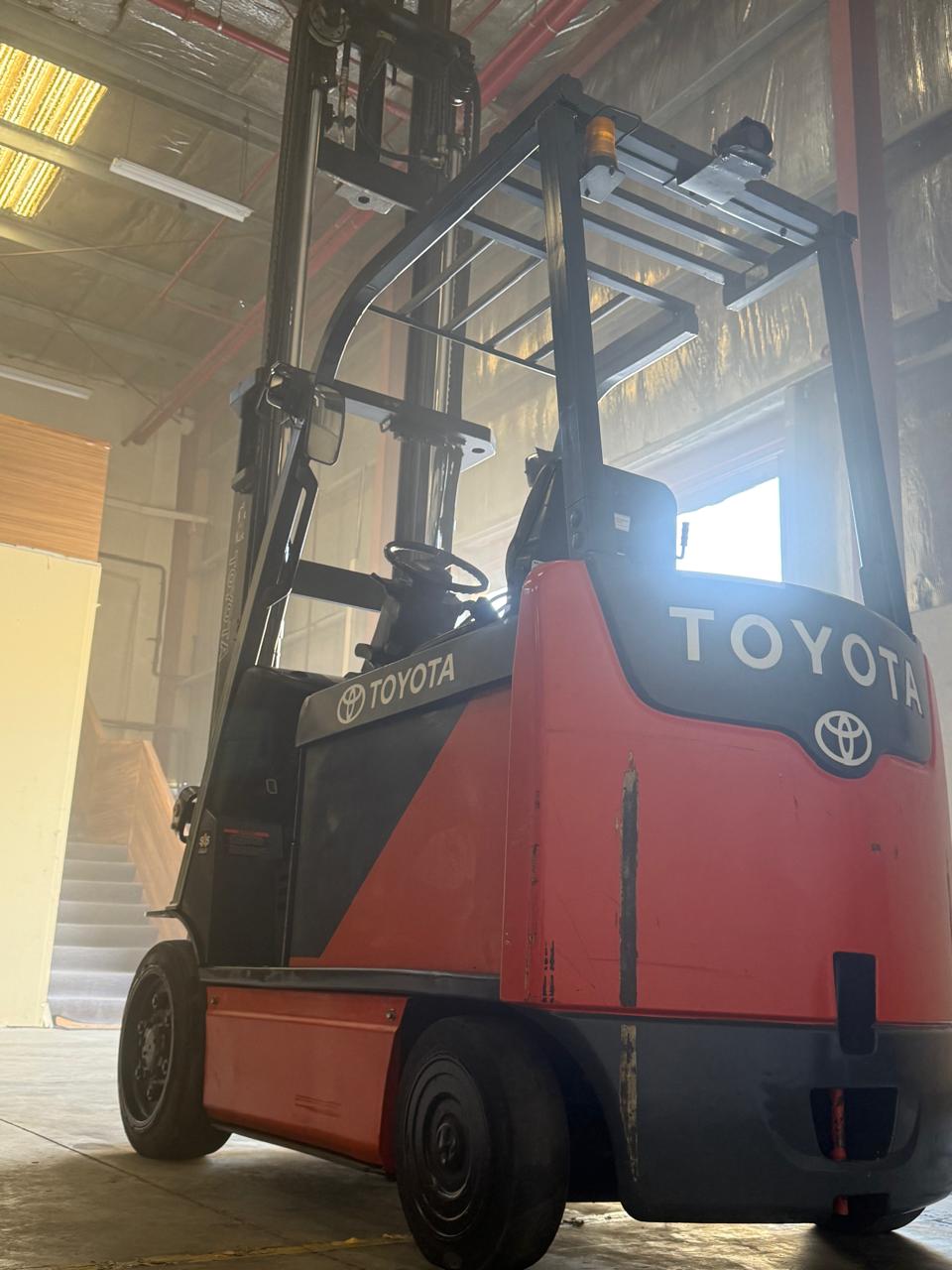 2017 Toyota 8FBCU32 - FL0012