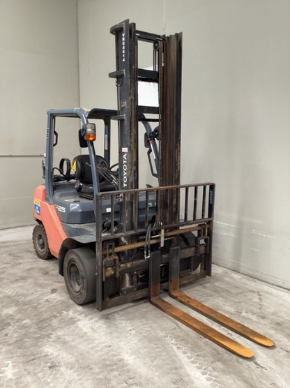 2015 Toyota 32-8FG25 - FU18777