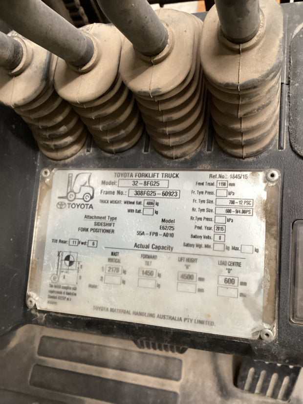 2015 Toyota 32-8FG25 - FU18777