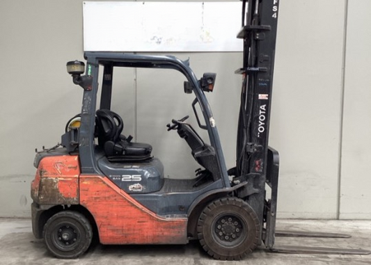 2011 Toyota 32-8FG25 - FU18809