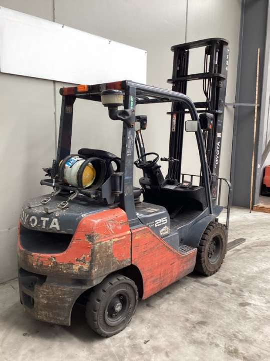 2011 Toyota 32-8FG25 - FU18809