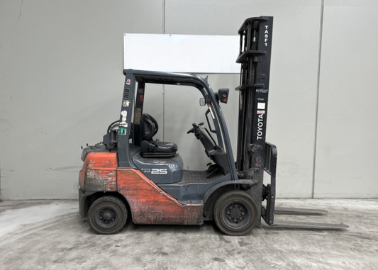 2012 Toyota 32-8FG25 - FU18807