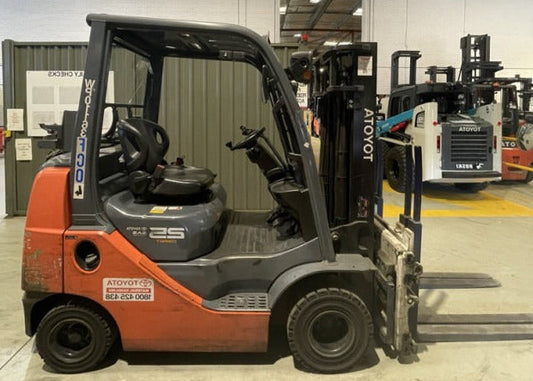 2014 Toyota 32-8FGK25 - FU19329