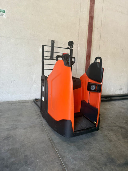 2017 Toyota LPE200 - LP005